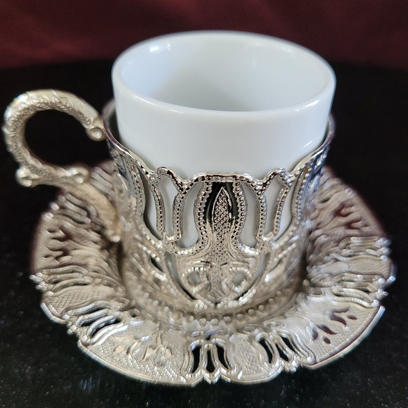 Turkish Coffee Cup with Inner Porcelain, Metal Holder, Saucer and Lid, 4 Pieces - Picture 2 of 12